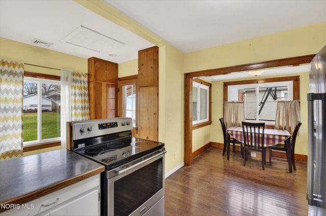 235 S Maple Street, Bowling Green, OH 43402