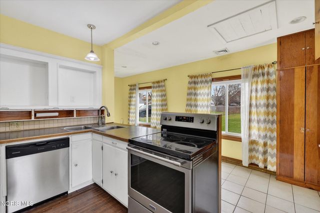 235 S Maple Street, Bowling Green, OH 43402