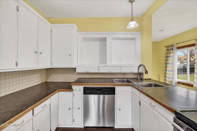 235 S Maple Street, Bowling Green, OH 43402