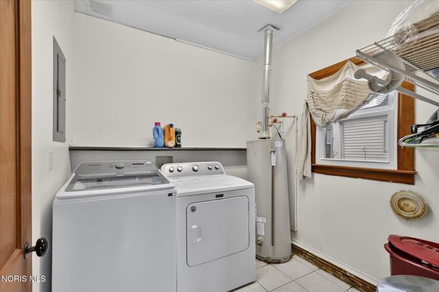 235 S Maple Street, Bowling Green, OH 43402