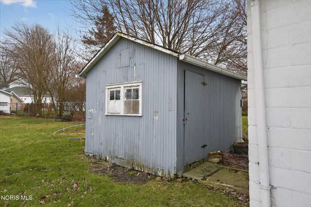 235 S Maple Street, Bowling Green, OH 43402