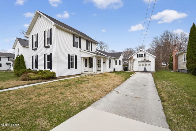 235 S Maple Street, Bowling Green, OH 43402