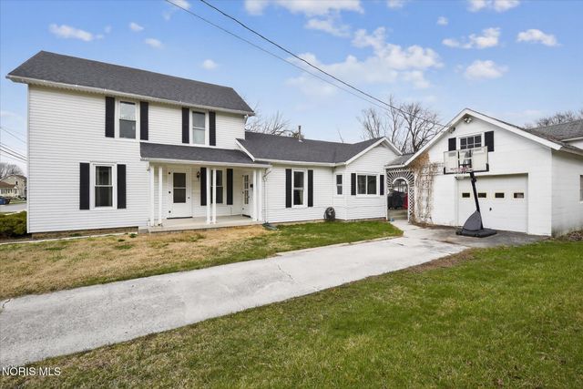 235 S Maple Street, Bowling Green, OH 43402