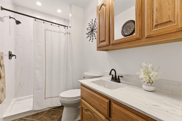 965 W Bosque Loop, Bosque Farms, NM 87068