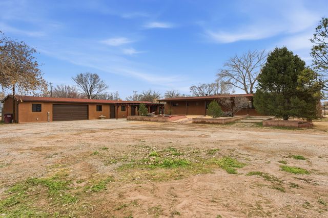 965 W Bosque Loop, Bosque Farms, NM 87068