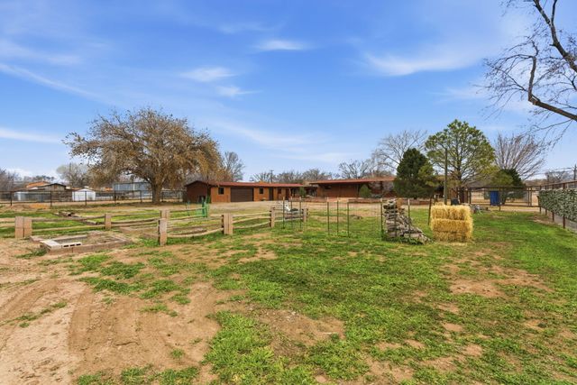965 W Bosque Loop, Bosque Farms, NM 87068