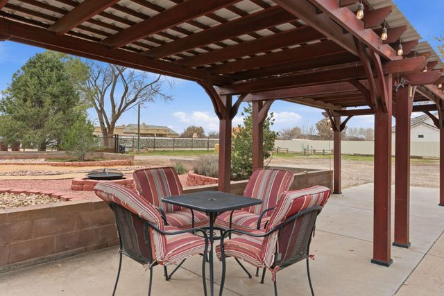 965 W Bosque Loop, Bosque Farms, NM 87068