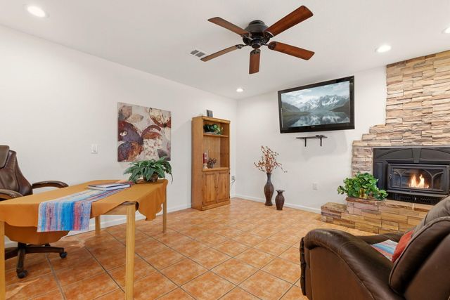 965 W Bosque Loop, Bosque Farms, NM 87068