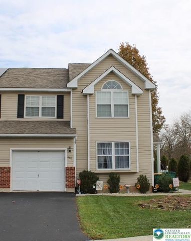 656 Honeysuckle Way, Pennsburg Boro, PA 18073