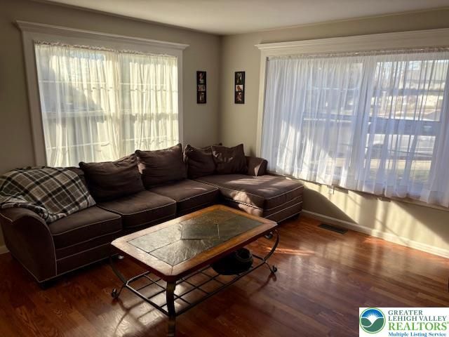 656 Honeysuckle Way, Pennsburg Boro, PA 18073