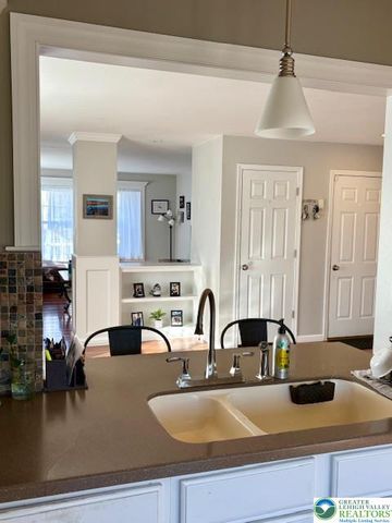 656 Honeysuckle Way, Pennsburg Boro, PA 18073