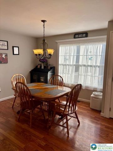 656 Honeysuckle Way, Pennsburg Boro, PA 18073