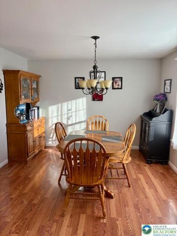 656 Honeysuckle Way, Pennsburg Boro, PA 18073