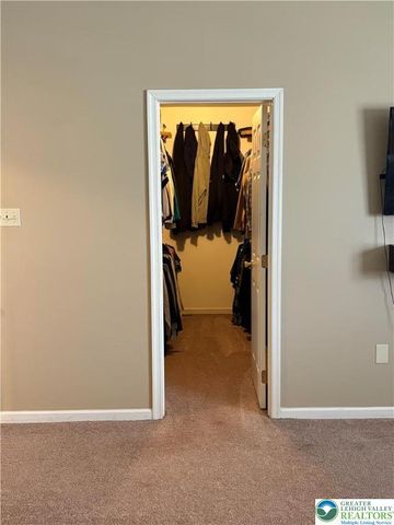 656 Honeysuckle Way, Pennsburg Boro, PA 18073