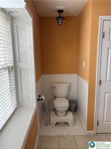 656 Honeysuckle Way, Pennsburg Boro, PA 18073