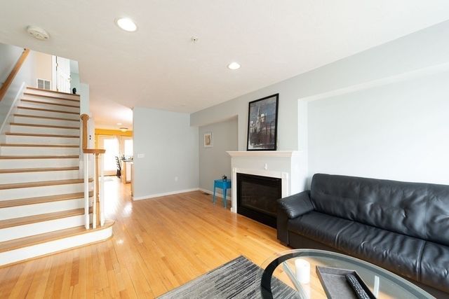 47 Alder Street 28, Waltham, MA 02453