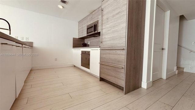 400 Sunny Isles Blvd 1906, Sunny Isles Beach, FL 33160