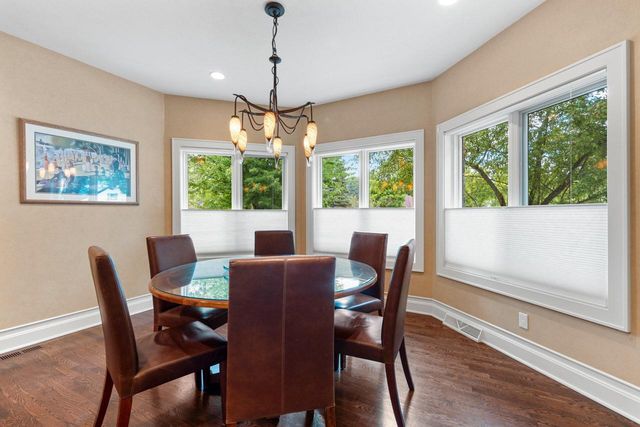 2101 Hunters Ridge COURT, Manitowoc, WI 54220