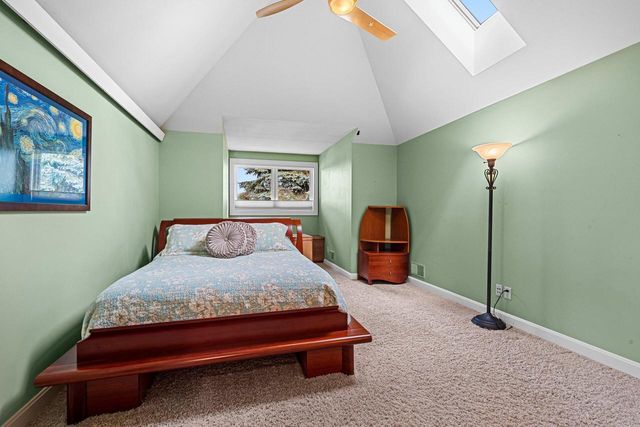 2101 Hunters Ridge COURT, Manitowoc, WI 54220