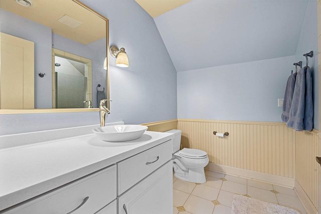 2101 Hunters Ridge COURT, Manitowoc, WI 54220