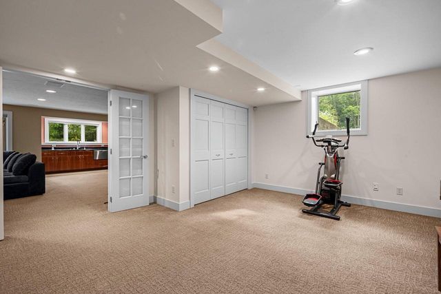 2101 Hunters Ridge COURT, Manitowoc, WI 54220