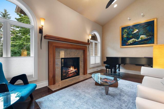 2101 Hunters Ridge COURT, Manitowoc, WI 54220