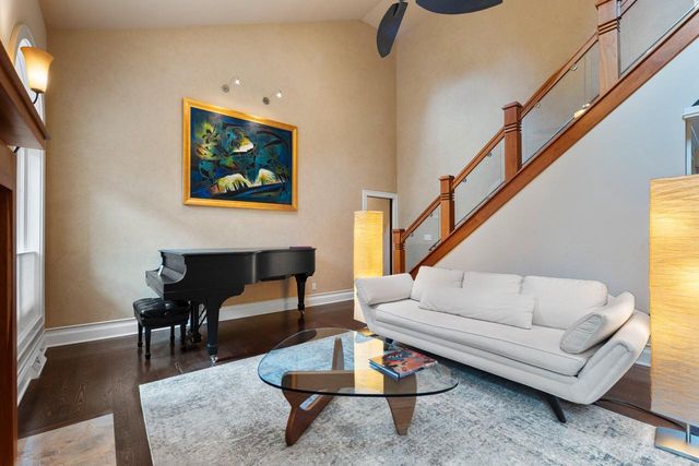 2101 Hunters Ridge COURT, Manitowoc, WI 54220