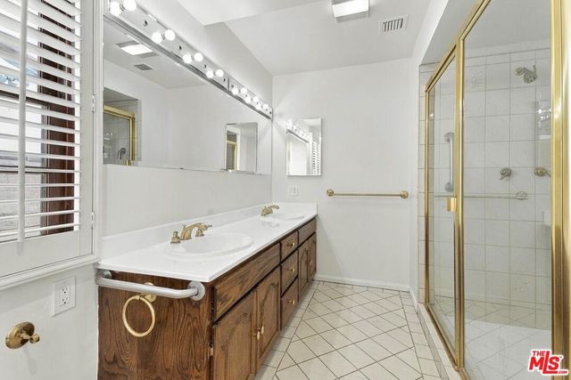 4841 Mammoth Avenue, Sherman Oaks, CA 91423