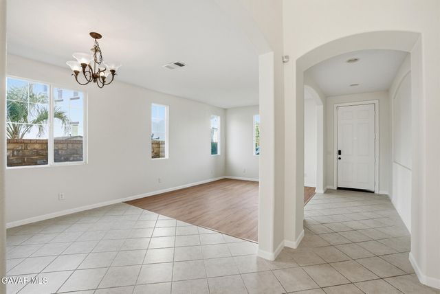 2134 Shellbark Court, Palmdale, CA 93551