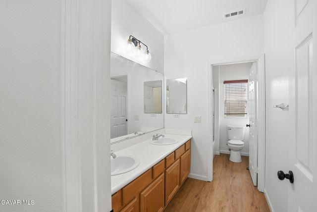 2134 Shellbark Court, Palmdale, CA 93551