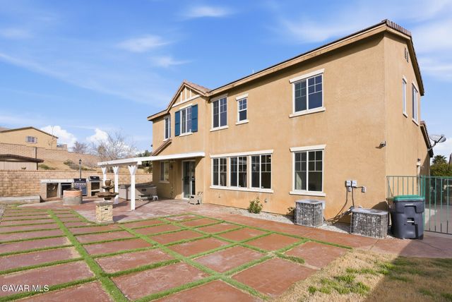 2134 Shellbark Court, Palmdale, CA 93551