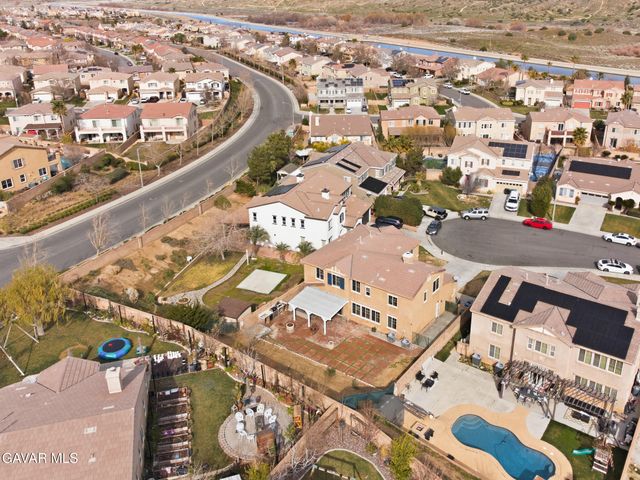 2134 Shellbark Court, Palmdale, CA 93551