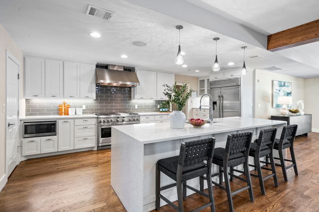 5948 Melshire Drive, Dallas, TX 75230