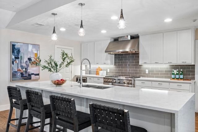 5948 Melshire Drive, Dallas, TX 75230