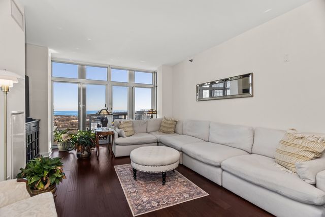 1400 S Michigan Avenue 1703, Chicago, IL 60605