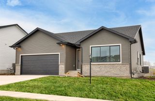 6417 NE 11th Court, Des Moines, IA 50313