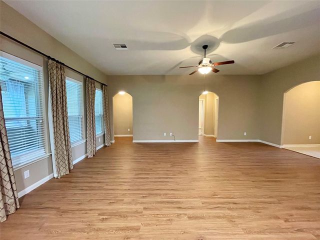 2035 Borthwick Lane, Conroe, TX 77301