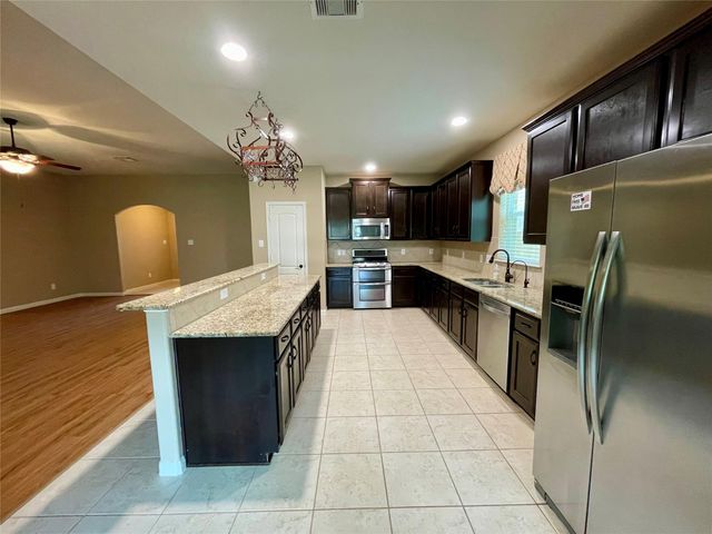 2035 Borthwick Lane, Conroe, TX 77301
