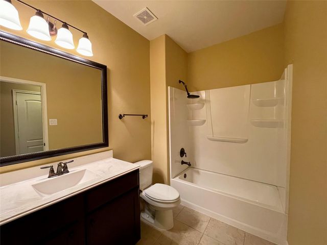 2035 Borthwick Lane, Conroe, TX 77301