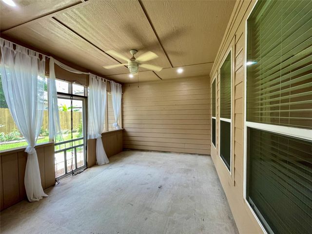 2035 Borthwick Lane, Conroe, TX 77301