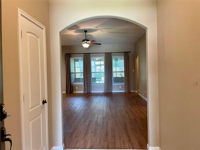 2035 Borthwick Lane, Conroe, TX 77301