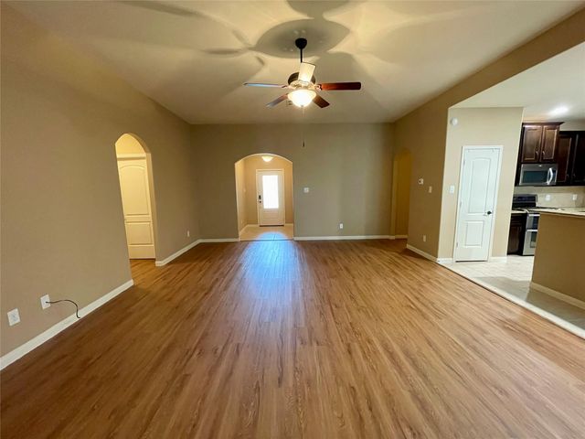 2035 Borthwick Lane, Conroe, TX 77301