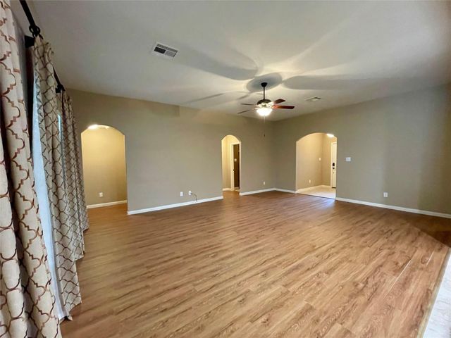 2035 Borthwick Lane, Conroe, TX 77301