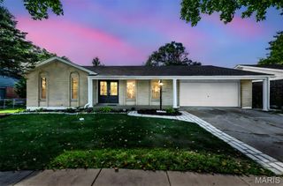 5102 Peyton Place Court, Mehlville, MO 63128