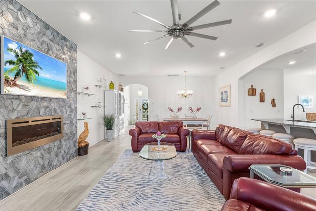 80 56th Court, Vero Beach, FL 32968