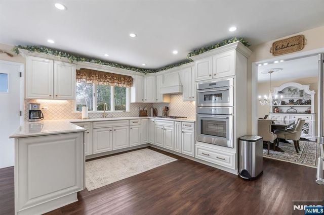 212 Burton Avenue, Hasbrouck Heights, NJ 07604