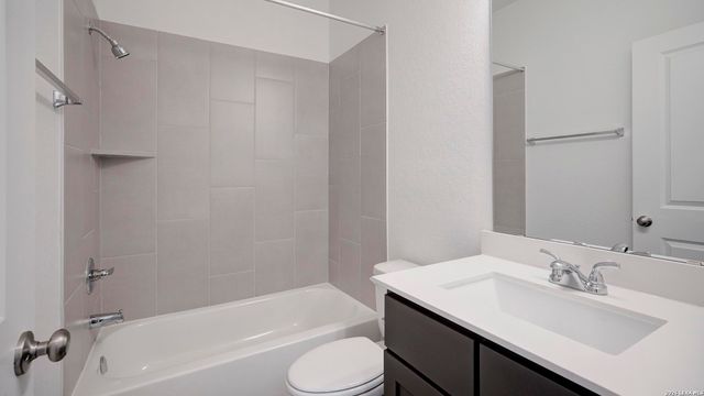 2645 Moonlight Run, San Antonio, TX 78245