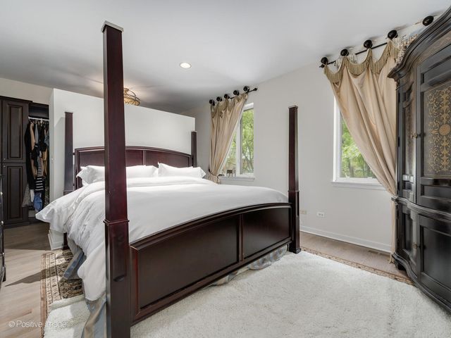 24 N May Street 333, Chicago, IL 60607