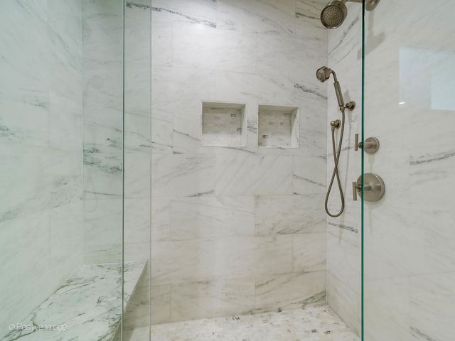 24 N May Street 333, Chicago, IL 60607