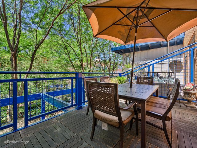 24 N May Street 333, Chicago, IL 60607